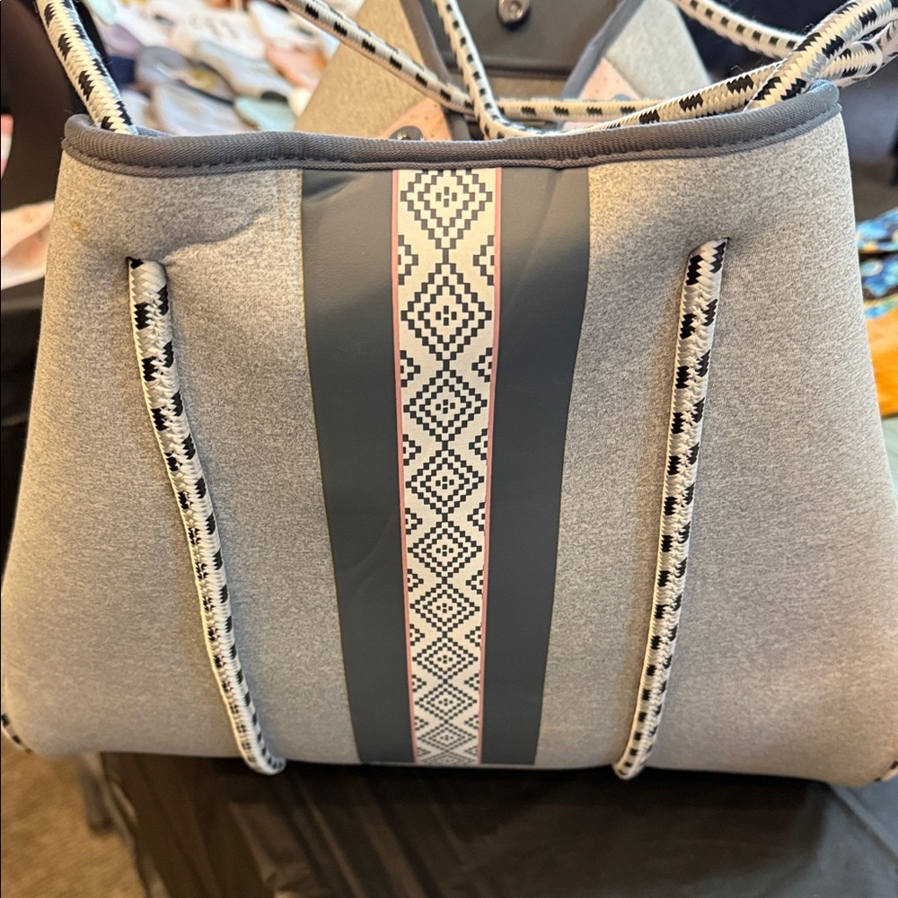 Elegant Gray Tote with Patterned Detail